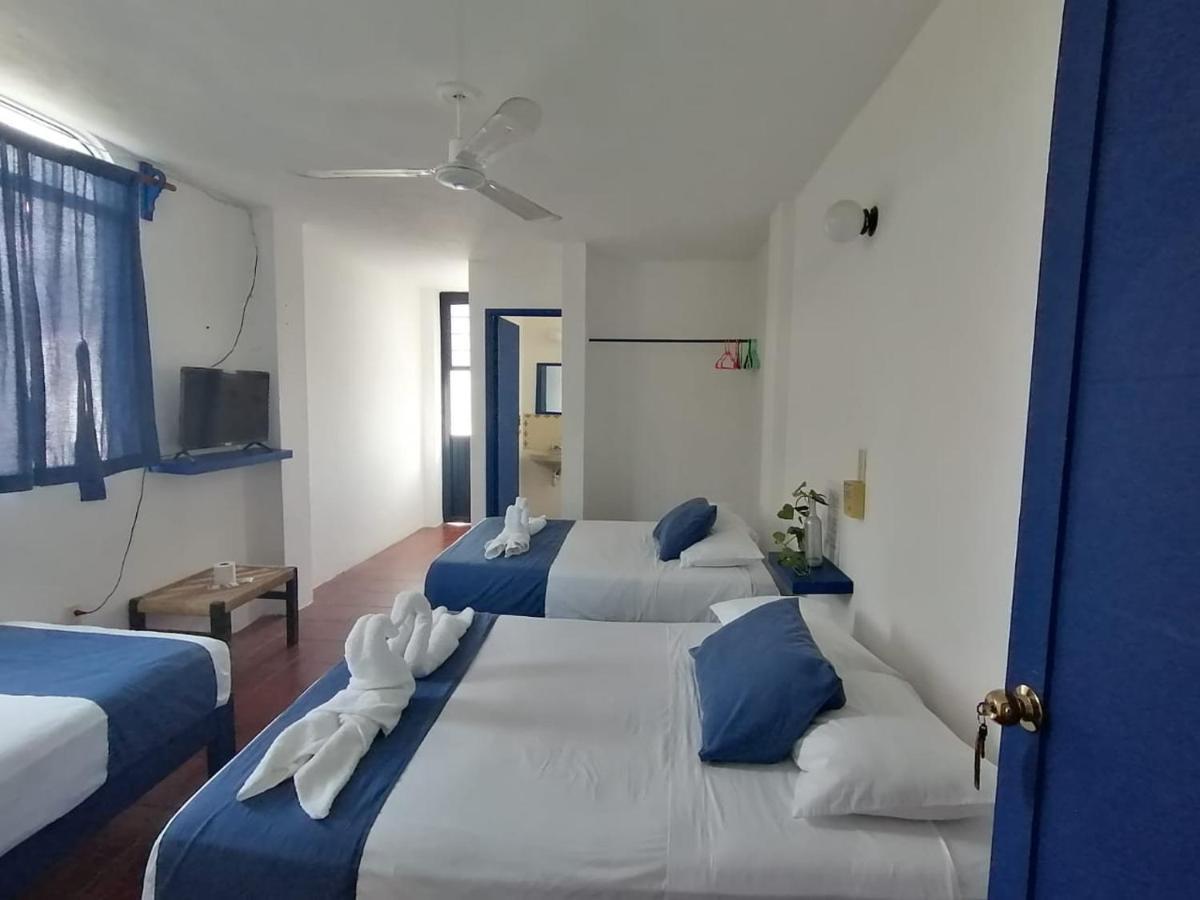 Hotel & Hostal Mayflower Пуэрто-Эскондидо Экстерьер фото