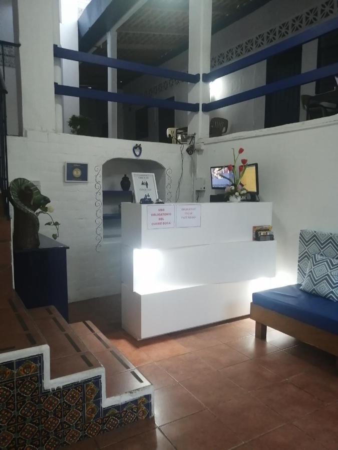 Hotel & Hostal Mayflower Пуэрто-Эскондидо Экстерьер фото
